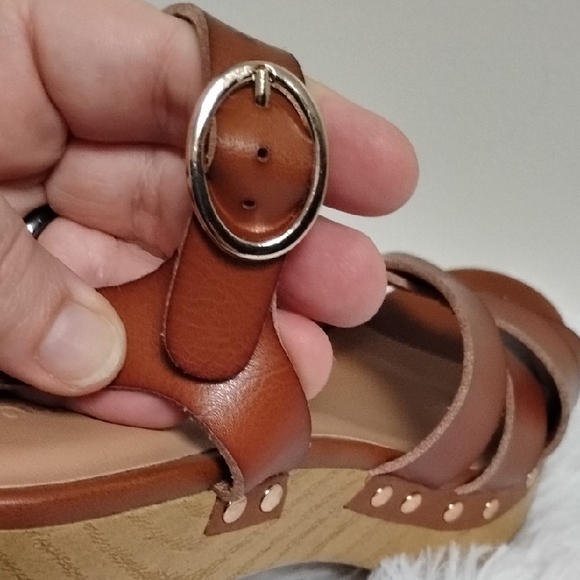 NWT Old Navy Brown Platform Open Toe Sandals Boho Feminine 70s - Picture 9 of 15